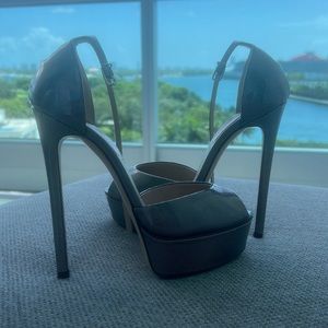 Amazing shoes, casa dei, I use just 1 time, silver, amazing italian brand